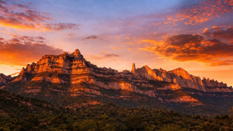 Ver el amanecer o el atardecer en Montserrat